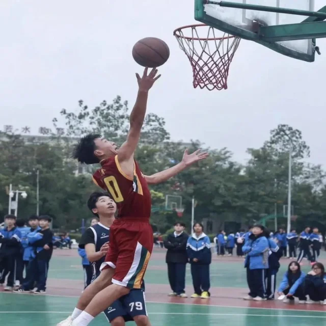 王楚钦强势晋级！精彩表现引发热议